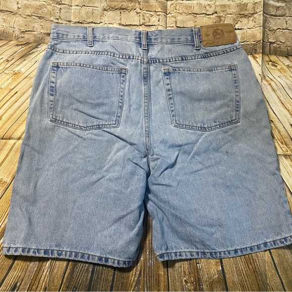 Eddie Bauer Denim VTG Y2K Light Wash 10” Inseam Cotton Jean Shorts - Picture 2 of 3